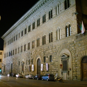palazzo_medici_riccardi_by_night_01